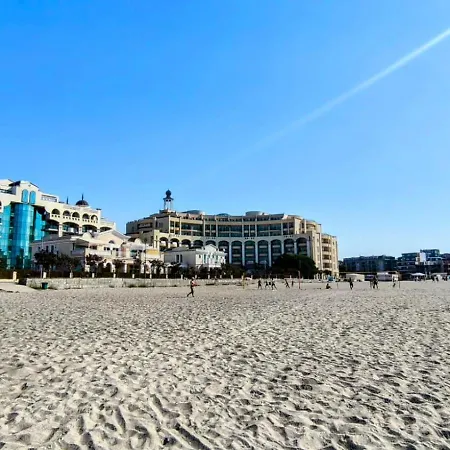 Luxurious With Sea View