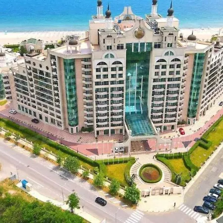 Family Luxurious With Sea View Apartmán Pomorie
