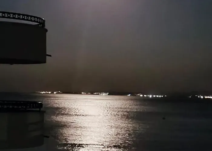 Luxurious With Sea View Apartamento