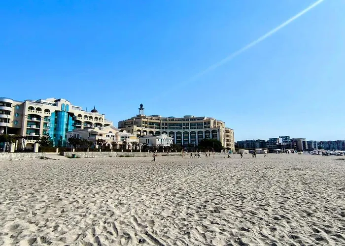 Luxurious With Sea View